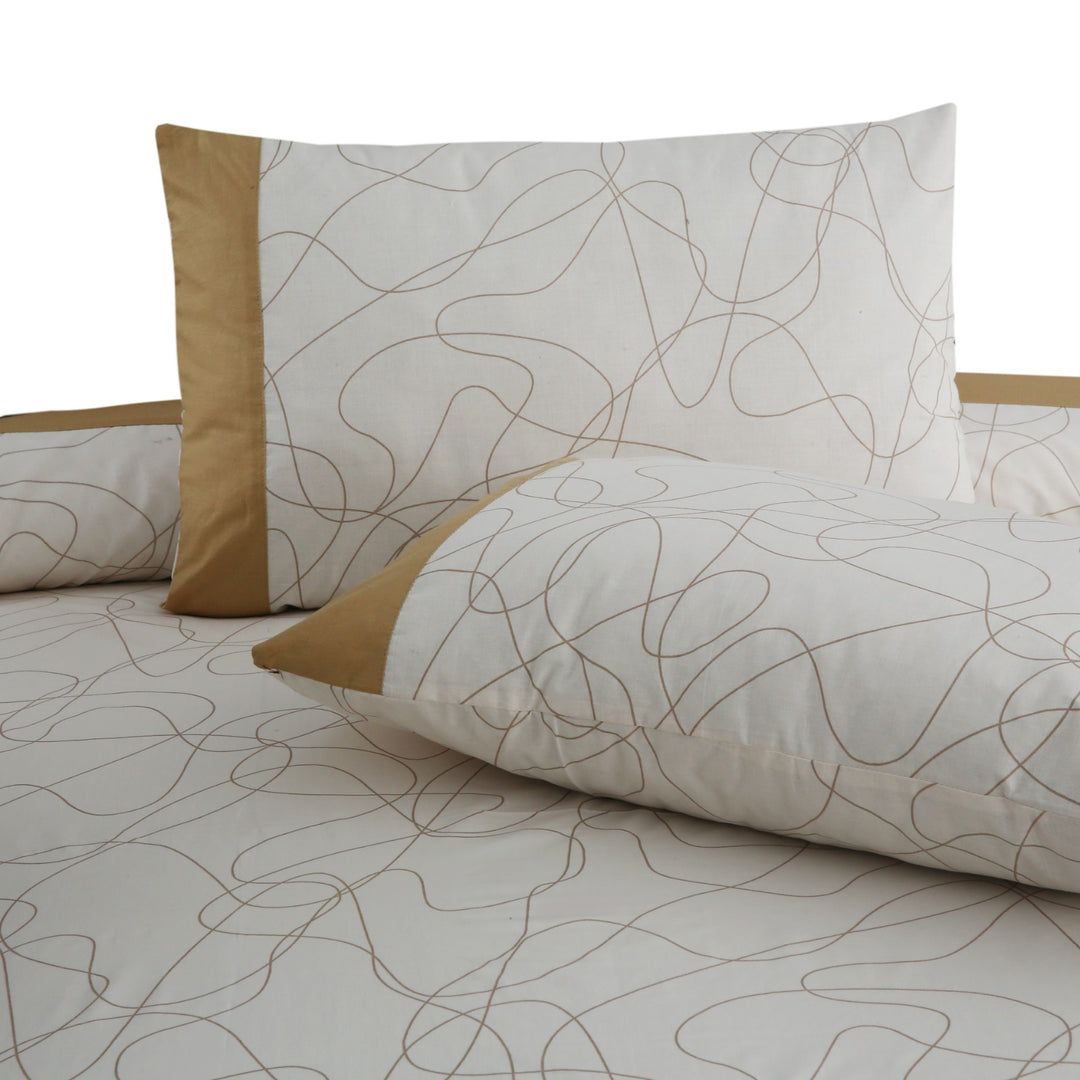 3 Pcs Cuffed Printed Bedsheet Set - 1282